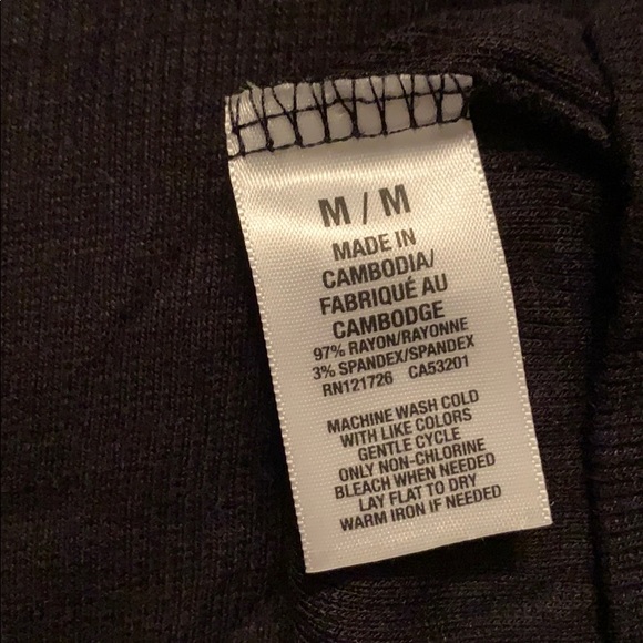 Prince & Fox Long Sleeve Tee’s - Picture 3 of 3